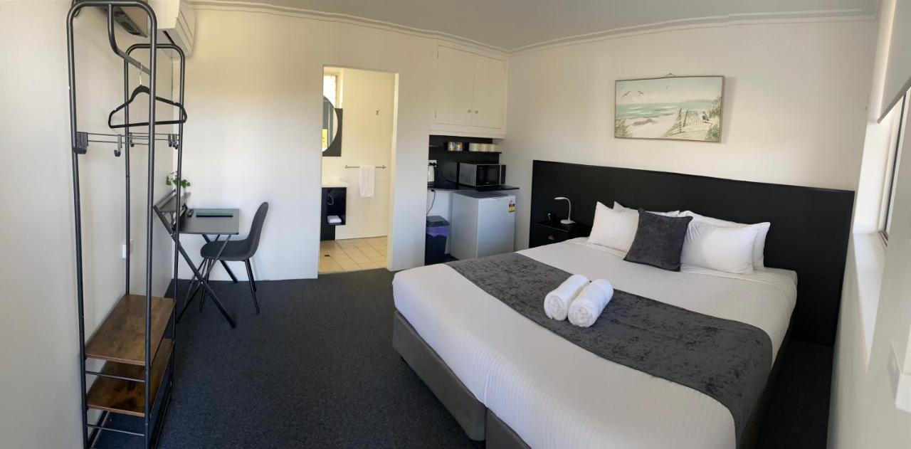 The Seaview Tavern Motel Woolgoolga Exterior photo