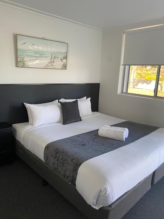 The Seaview Tavern Motel Woolgoolga Exterior photo